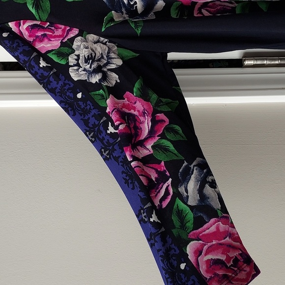 Susan Graver 3/4 sleeve Large multi color with flower print top/blouse - Picture 2 of 12